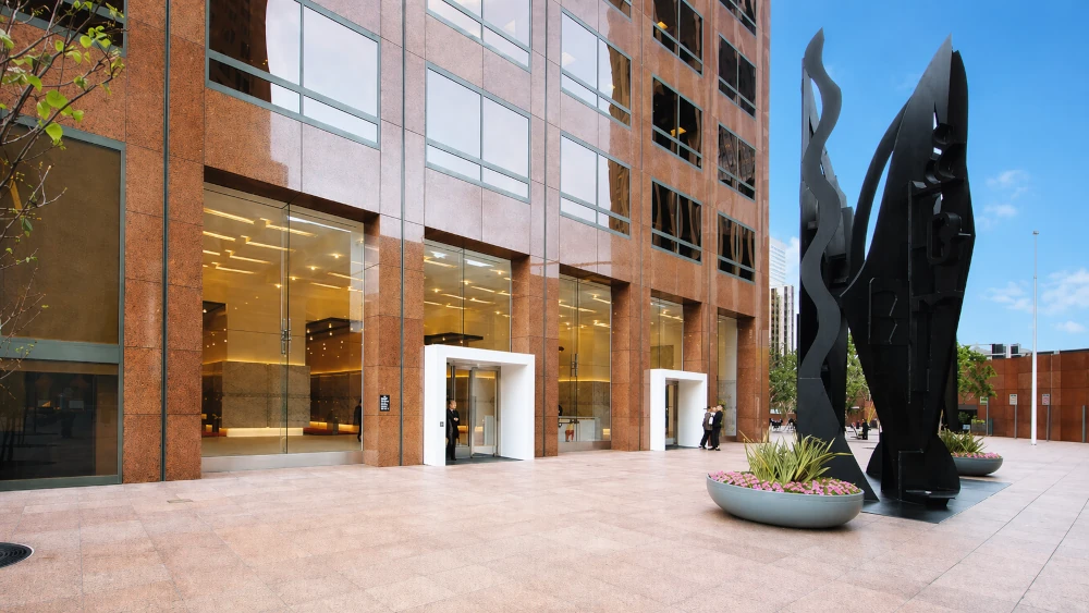 Jones Day Downtown Offices Main Courtyard